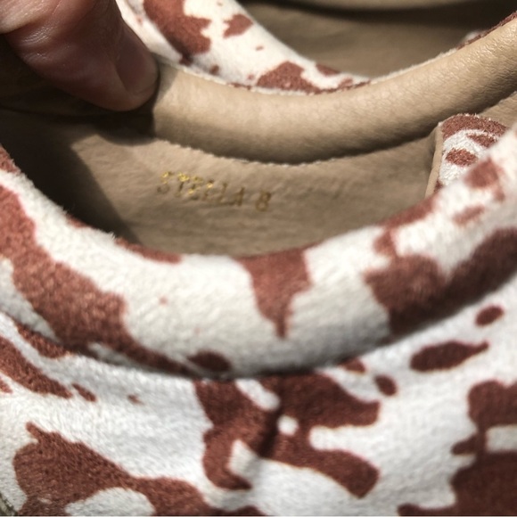 Stella Sneaker Caramel Cow Print Size 8 - Picture 4 of 11